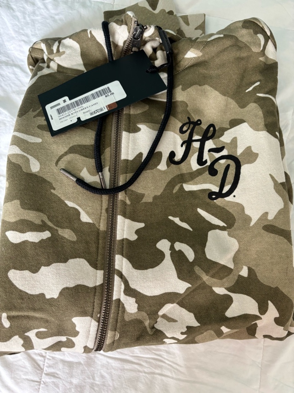Harley Davidson Camo Zip Hoodie. New tags, ladies size large.